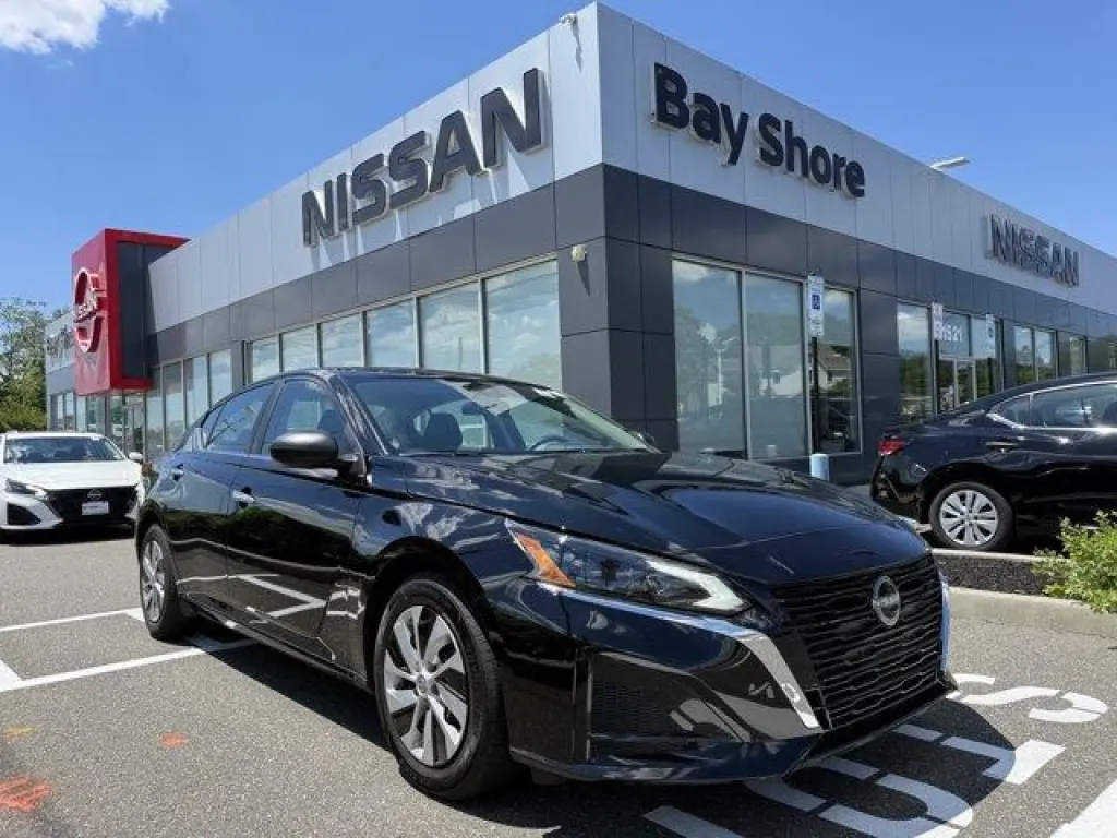Nissan Altima 2025 2.5 S 4dr Sedan