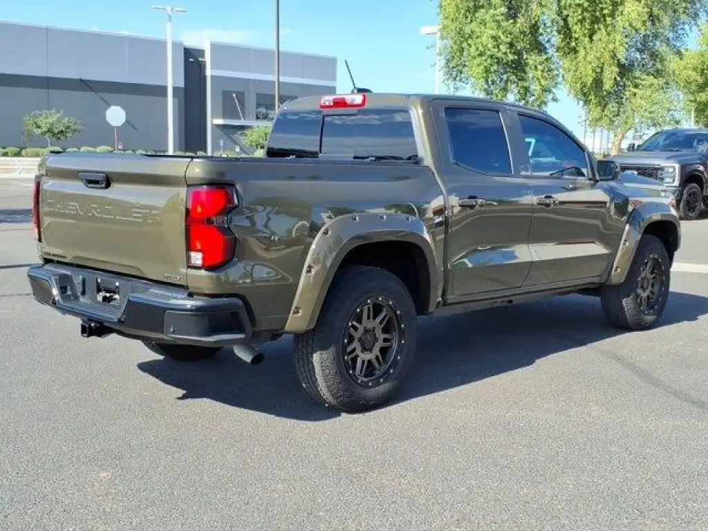 Chevrolet Colorado 2023 4x4 Z71 4dr Crew Cab 5 ft. SB