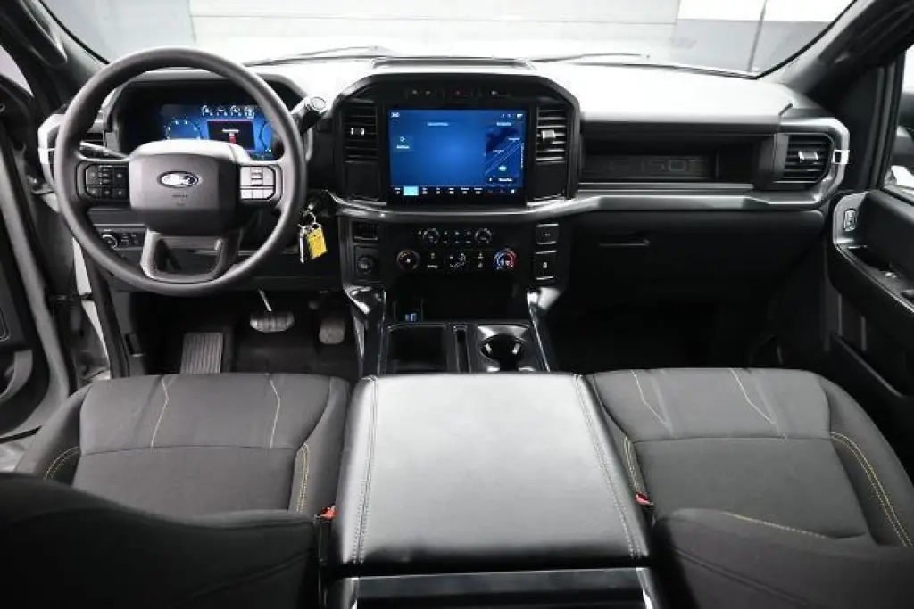 Ford F-150 2024 4x2 STX 4dr SuperCrew 5.5 ft. SB