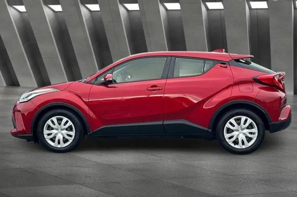 Toyota C-HR 2020 LE 4dr Crossover