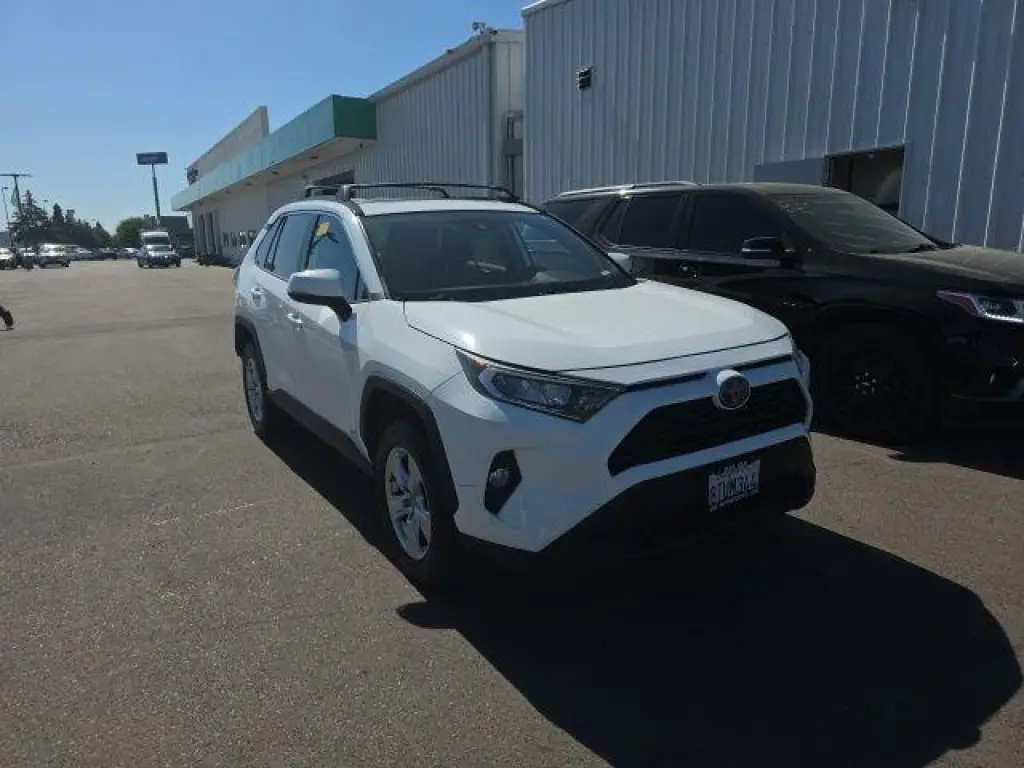 Toyota RAV4 2019 AWD XLE 4dr SUV