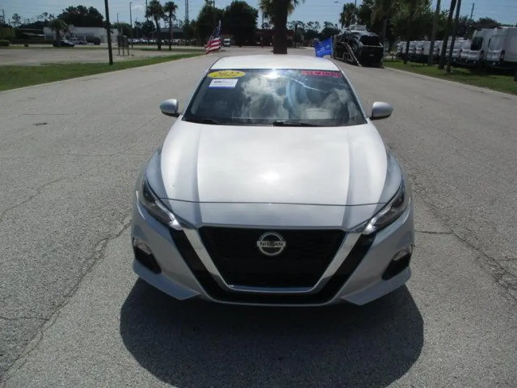 Nissan Altima 2022 2.5 SV 4dr Sedan
