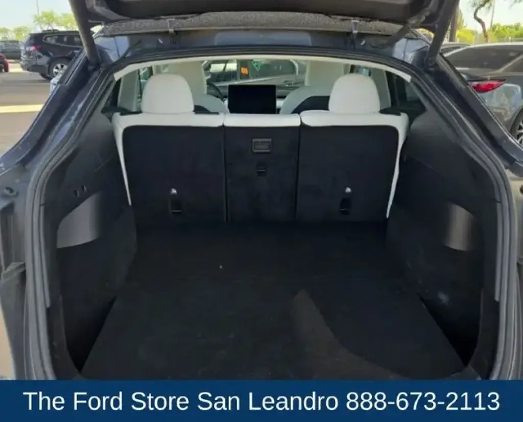 Tesla Model Y 2022 AWD Performance 4dr Crossover