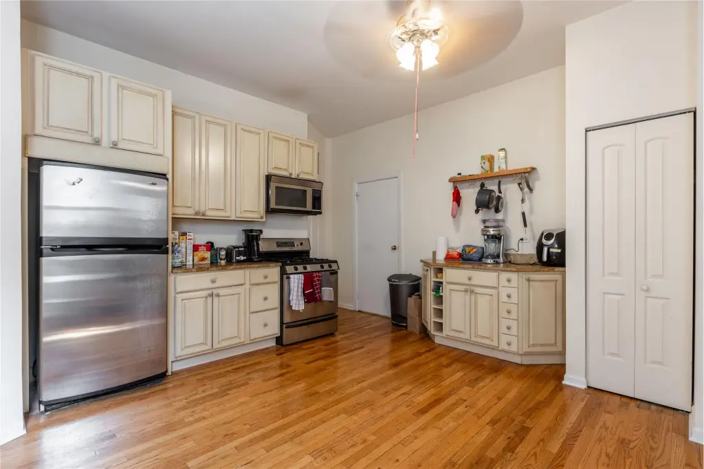Propiedad en alquiler con 3 habitaciones y 2 baños en Chicago