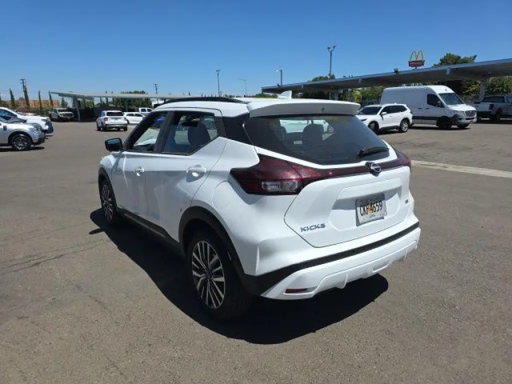 Nissan Kicks 2024 SR 4dr Crossover