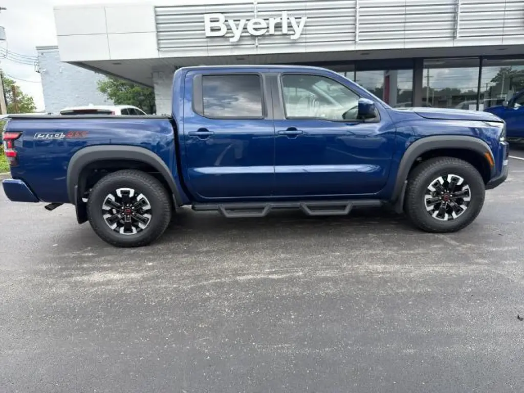 Nissan Frontier 2023 4x4 S 4dr Crew Cab 5 ft. SB