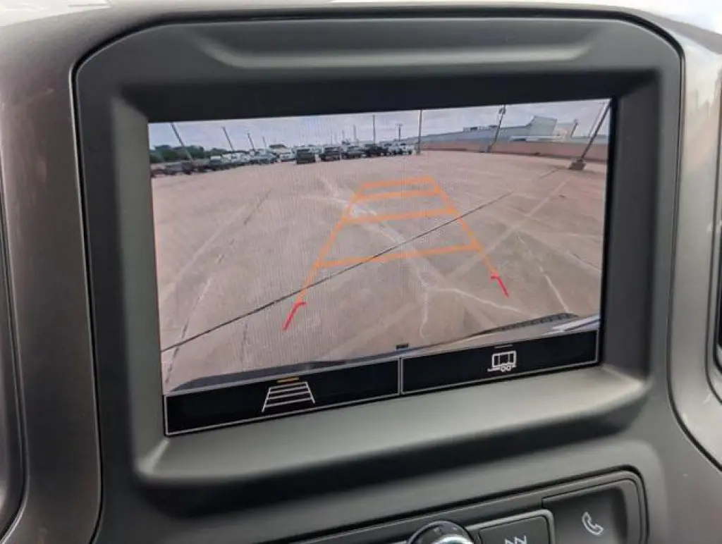 Chevrolet Silverado 1500 2025 4x2 Custom 4dr Crew Cab 5.8 ft. SB
