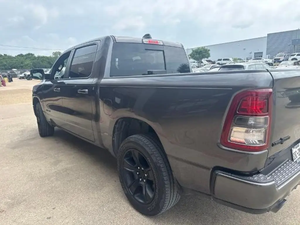 Ram 1500 2022 4x2 Big Horn 4dr Crew Cab 5.6 ft. SB Pickup