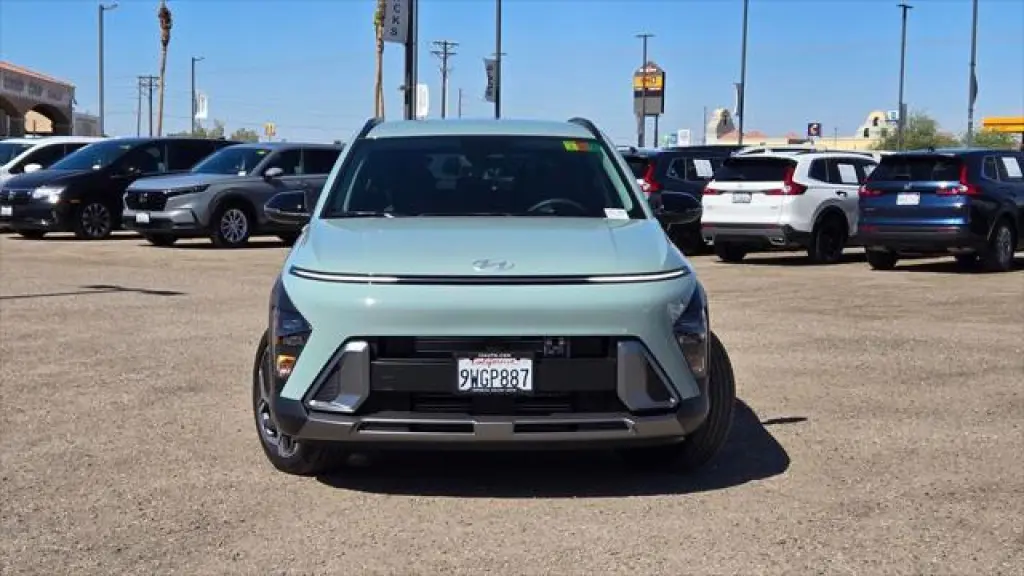 Hyundai KONA 2026 SEL Premium 4dr SUV