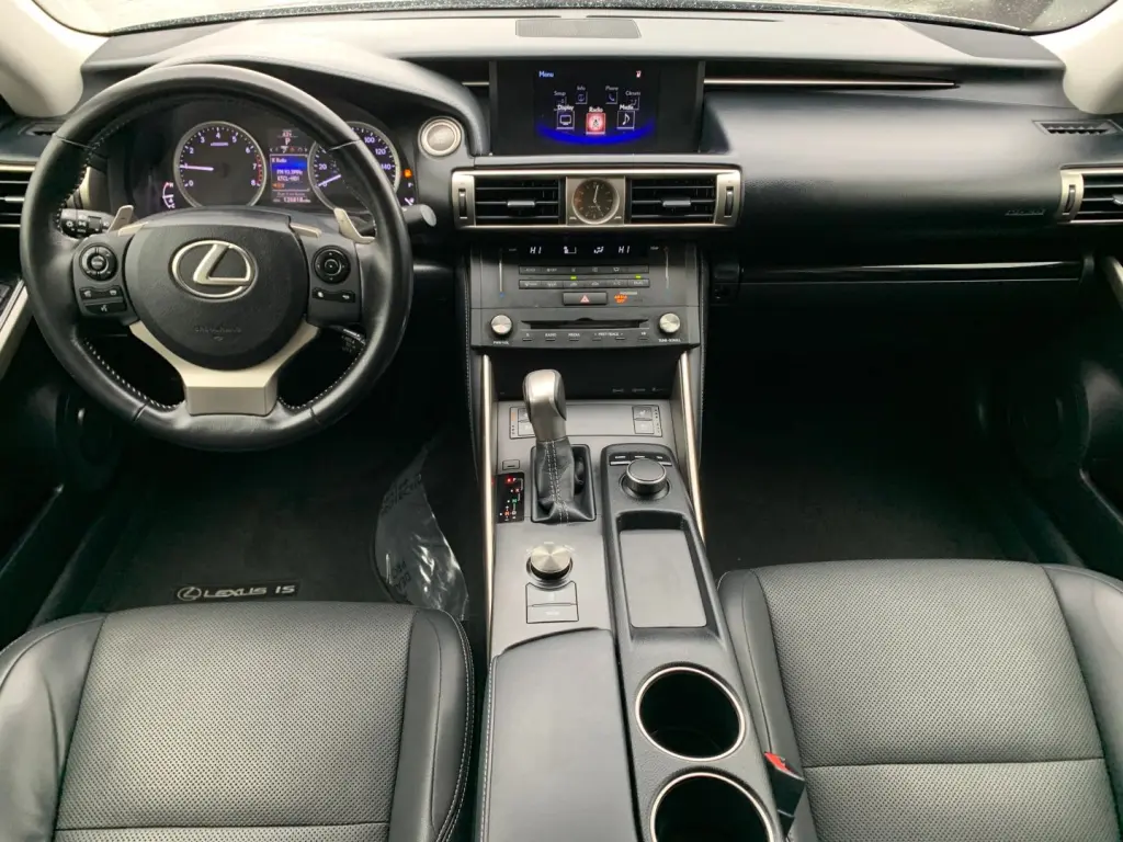 2015 LEXUS IS