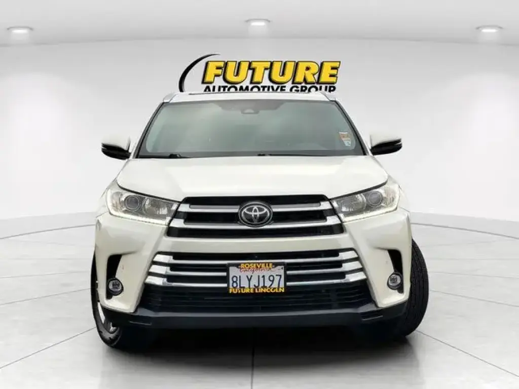 Toyota Highlander 2019 AWD Limited 4dr SUV