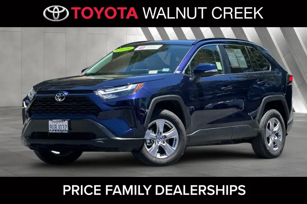 Toyota RAV4 2025 AWD XLE 4dr SUV