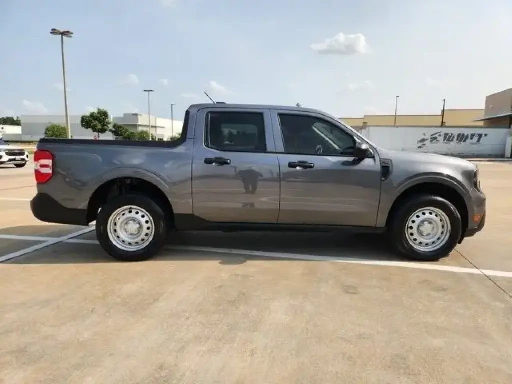 Ford Maverick 2025 AWD XL 4dr SuperCrew 4.5 ft. SB
