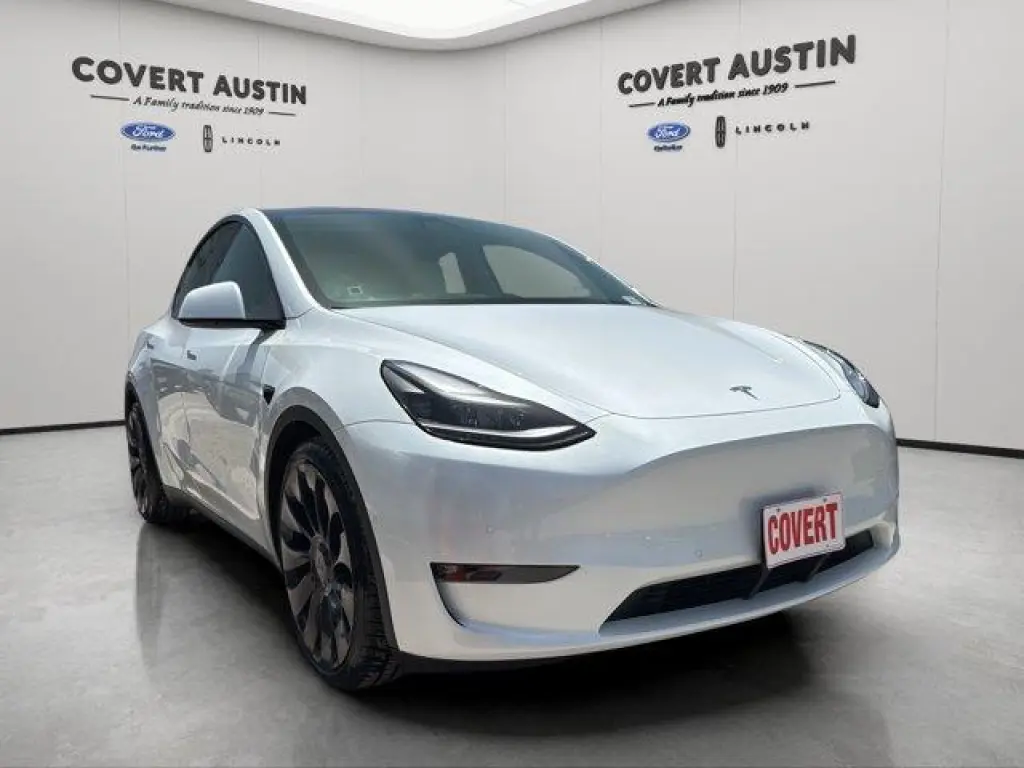 Tesla Model Y 2022 AWD Performance 4dr Crossover