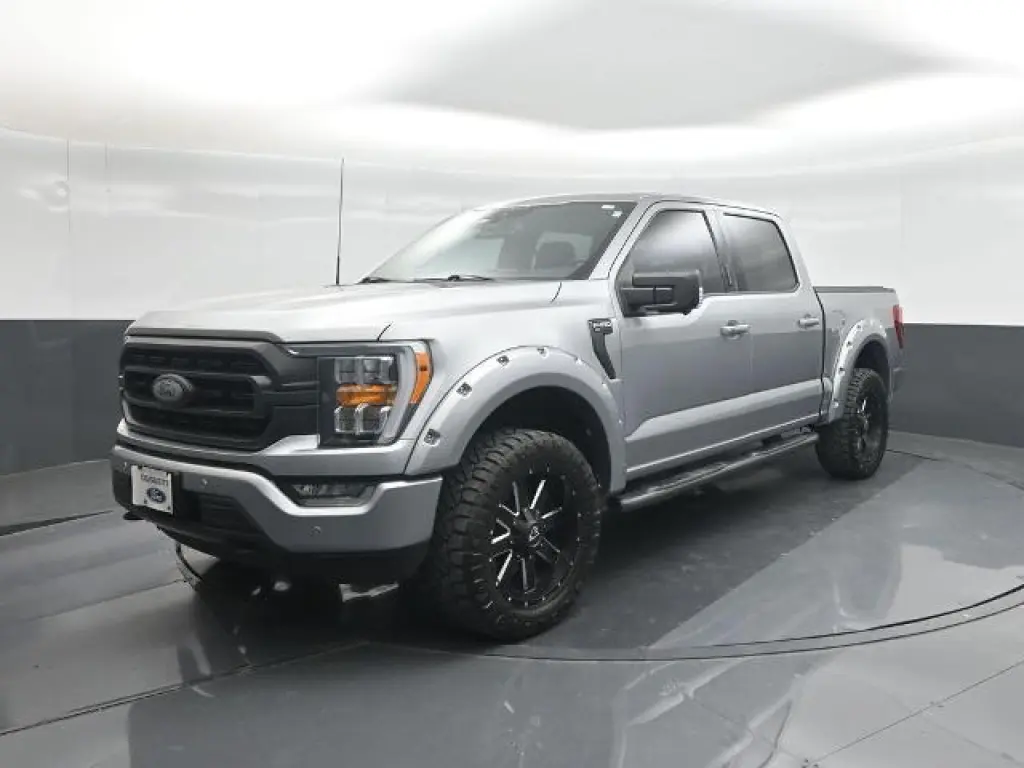 Ford F-150 2022 4x4 XL 4dr SuperCrew 5.5 ft. SB