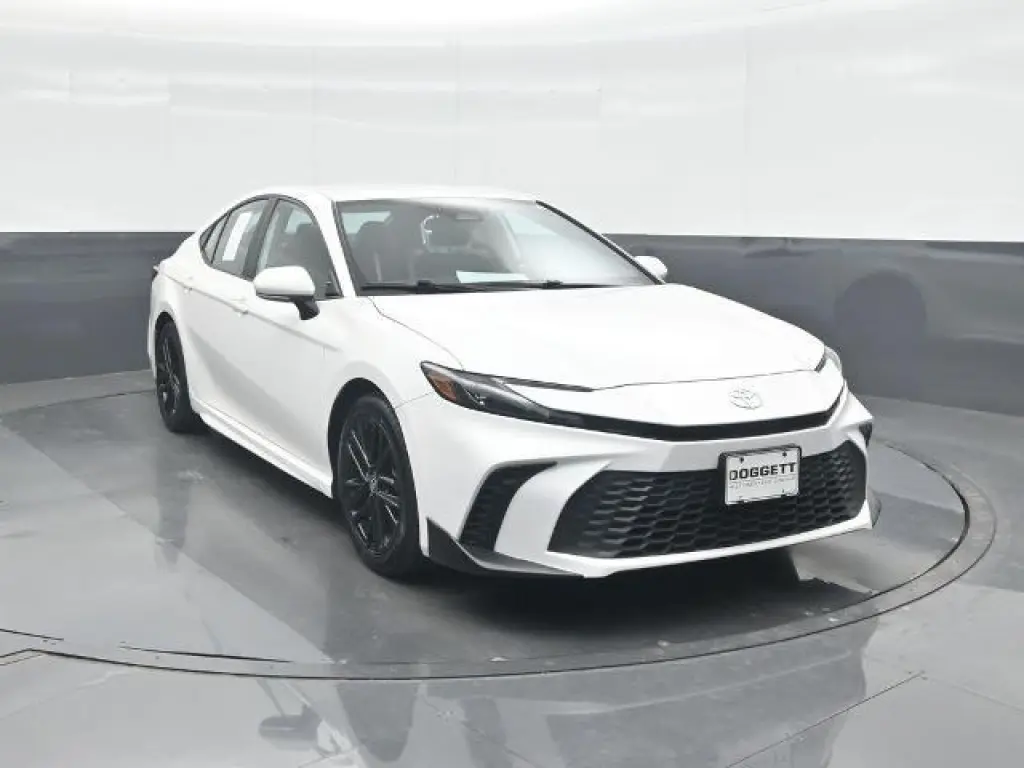 Toyota Camry 2025 SE 4dr Sedan