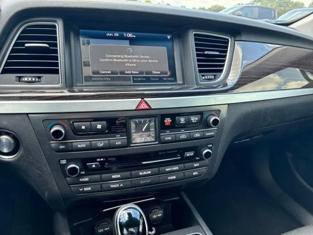 Genesis G80 2017 3.8 4dr Sedan