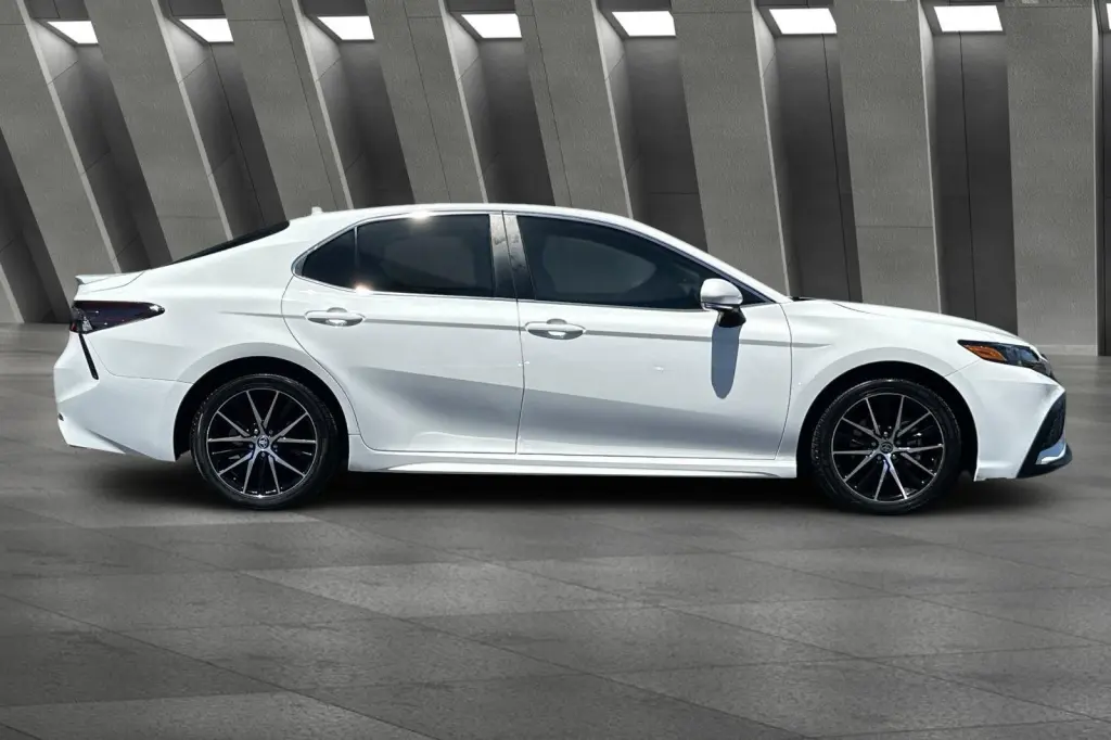 Toyota Camry 2023 SE 4dr Sedan