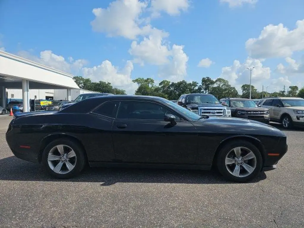 Dodge Challenger 2019 SXT 2dr Coupe