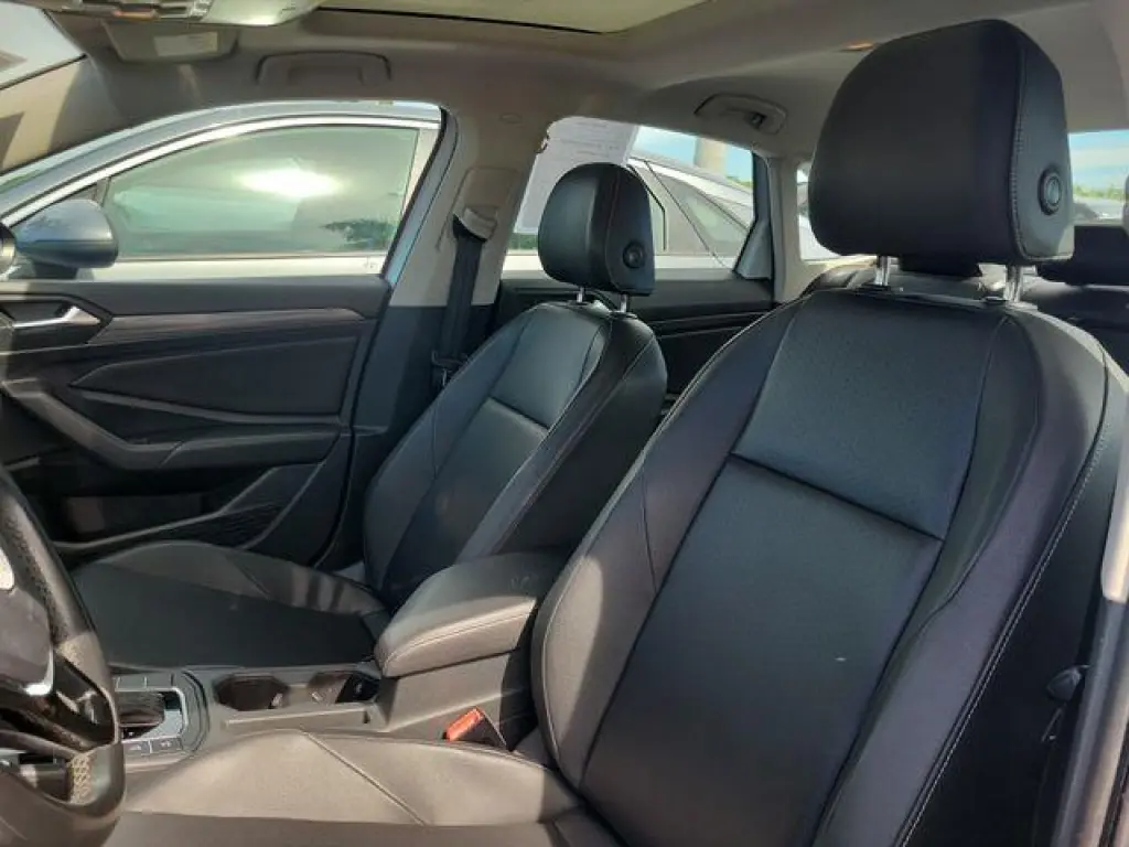 Volkswagen Jetta 2019 SEL 4dr Sedan