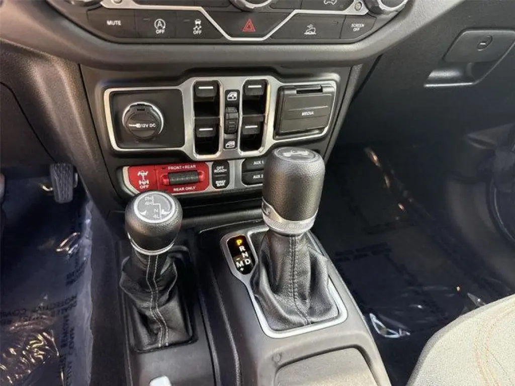Jeep Wrangler 2025 4x4 Rubicon 4dr SUV