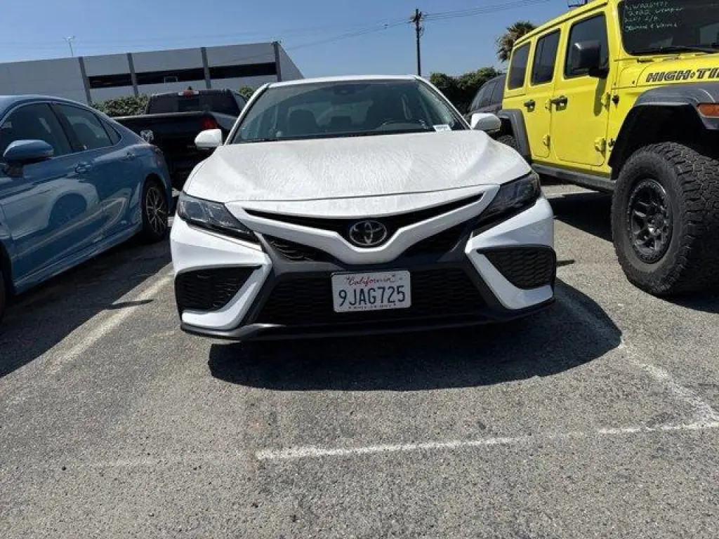 Toyota Camry 2024 SE 4dr Sedan