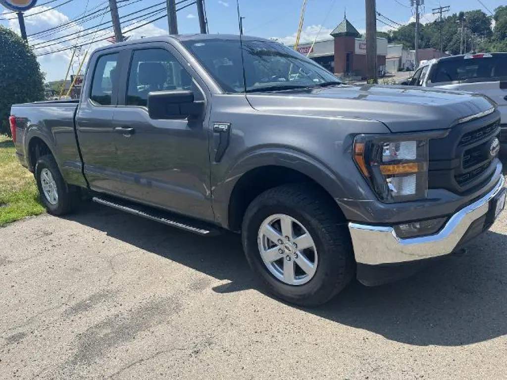 Ford F-150 2023 4x4 XL 4dr SuperCab 6.5 ft. SB