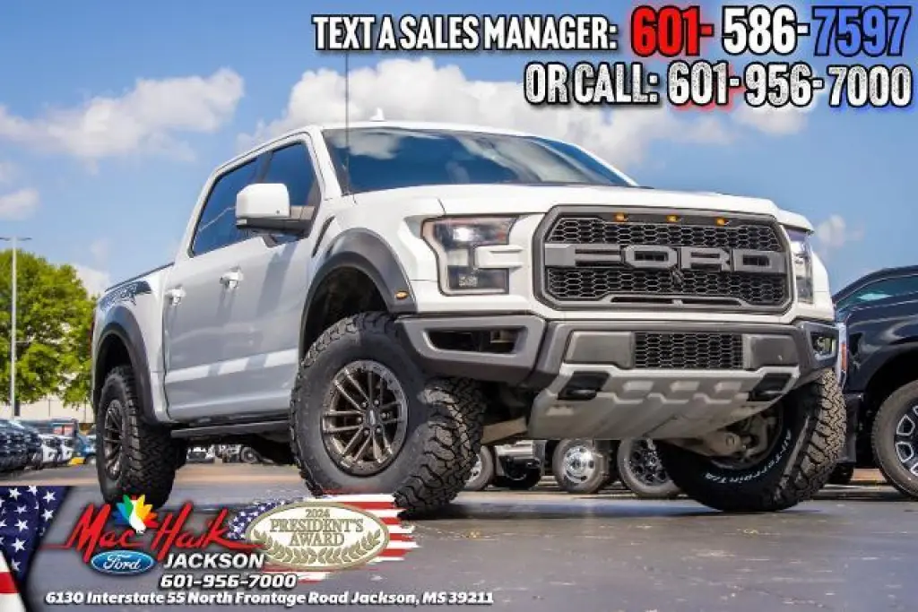 Ford F-150 2019 4x4 Raptor 4dr SuperCrew 5.5 ft. SB