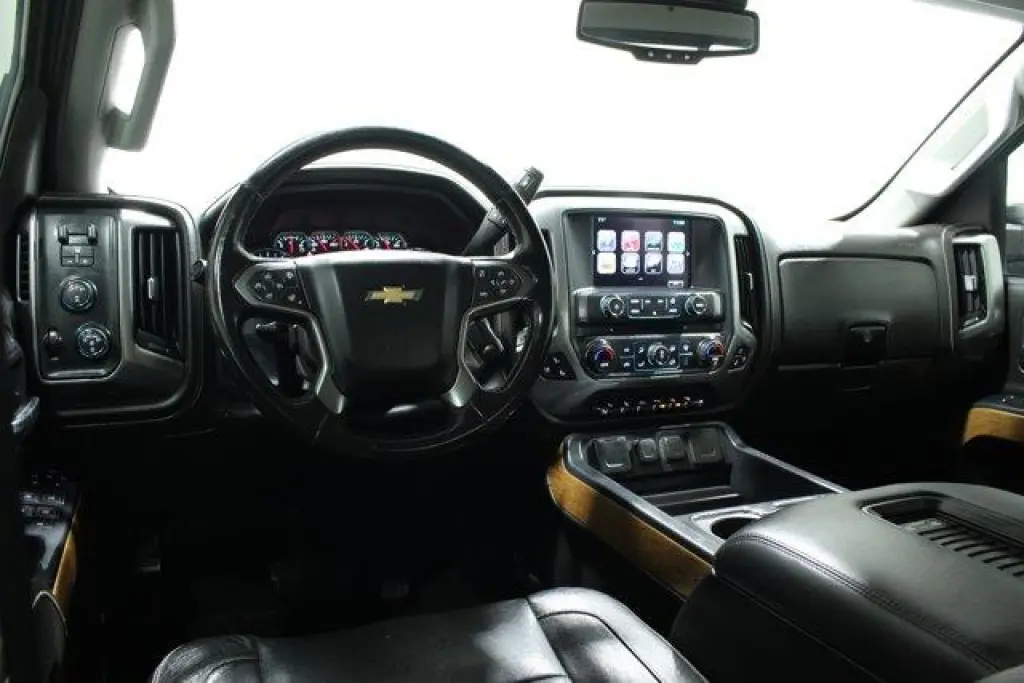 Chevrolet Silverado 2500HD 2018 4x4 LTZ 4dr Crew Cab SB