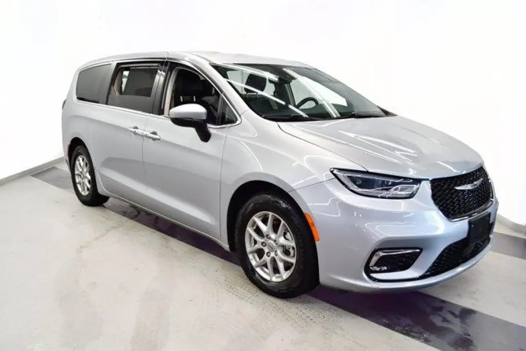 Chrysler Pacifica 2023 Touring L 4dr Mini-Van