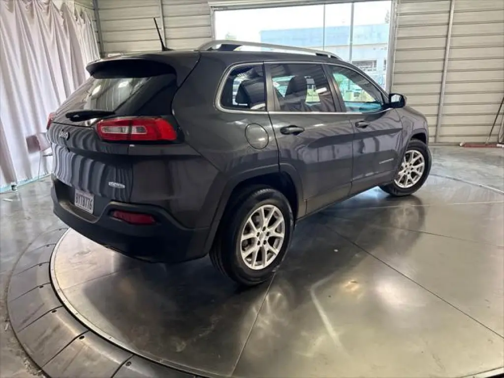 Jeep Cherokee 2016 Latitude 4dr SUV