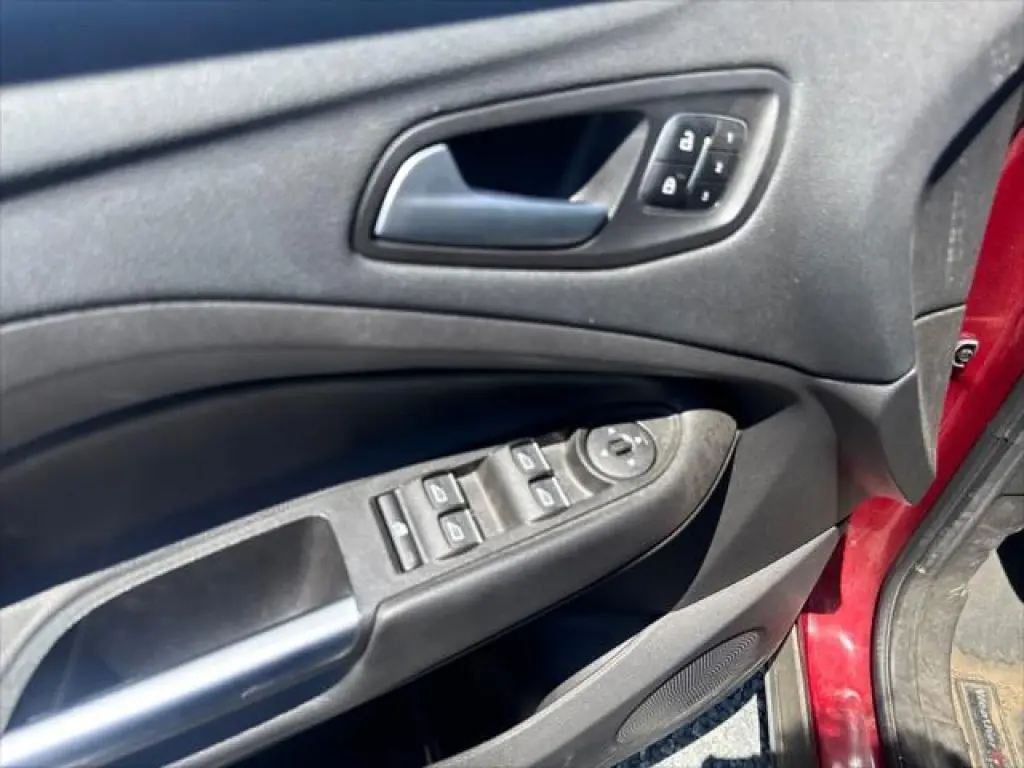 Ford Escape 2017 Titanium 4dr SUV