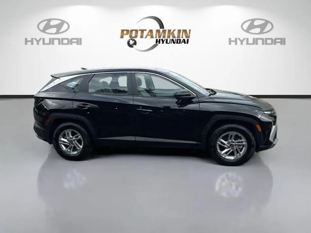 Hyundai TUCSON 2026 SE 4dr SUV