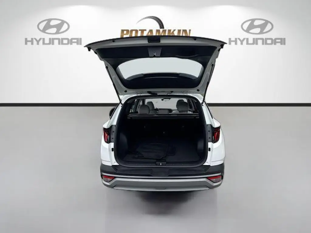 Hyundai TUCSON 2026 SE 4dr SUV