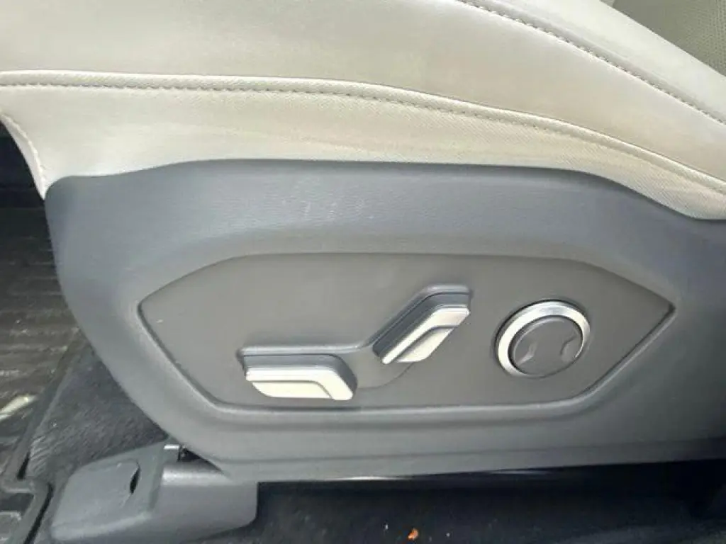 Hyundai SANTA FE 2025 SEL 4dr SUV