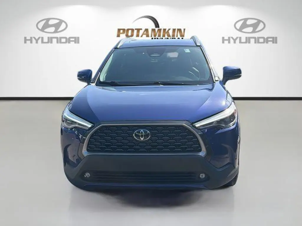 Toyota Corolla Cross 2023 XLE 4dr Crossover