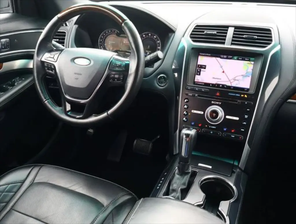 Ford Explorer 2016 AWD Platinum 4dr SUV