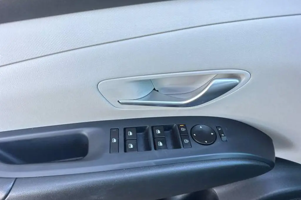 Hyundai TUCSON 2025 SEL 4dr SUV