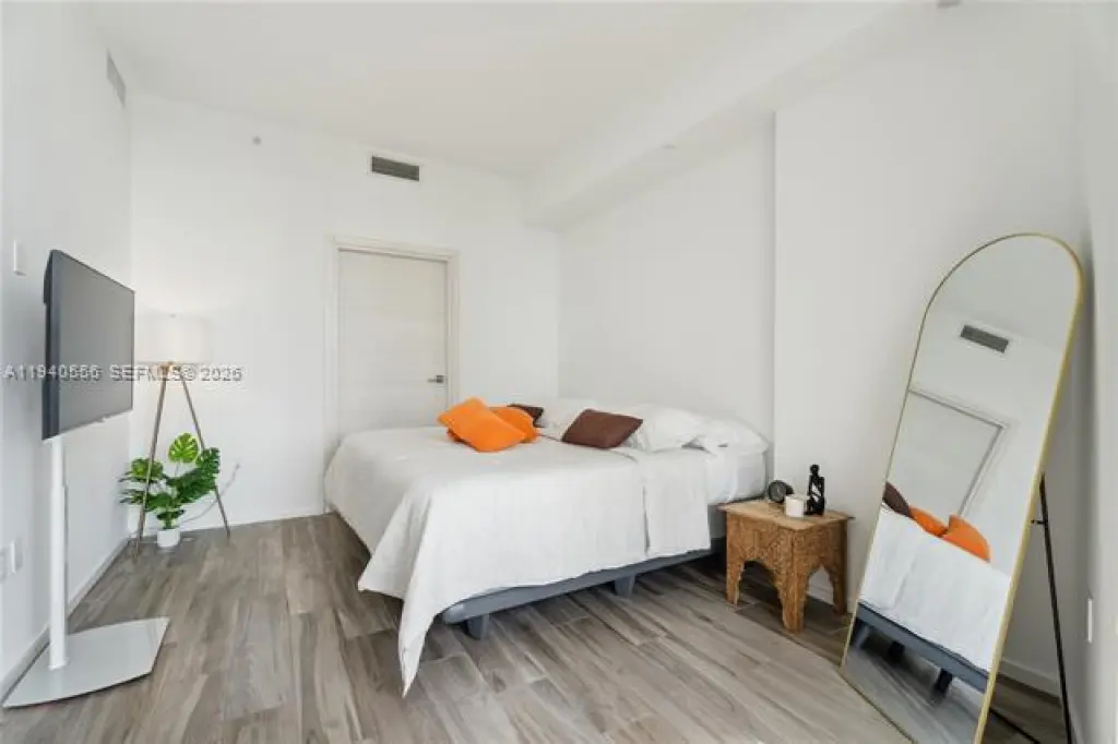 Propiedad en alquiler con 1 dormitorio y 1.5 baños en Miami