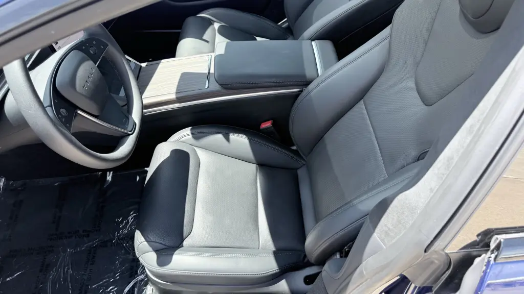 2025 Tesla Model S
