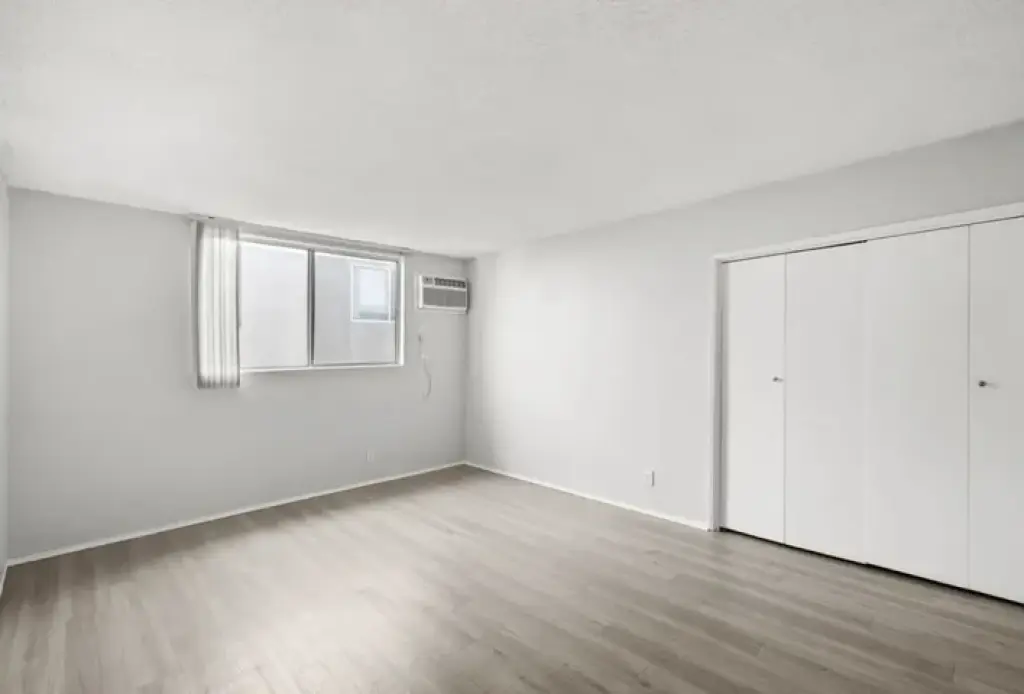 1 bedroom Apartment in Carson