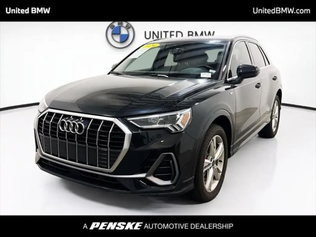 Audi Q3 2024 AWD quattro S line Premium Plus 45 TFSI 4dr SUV
