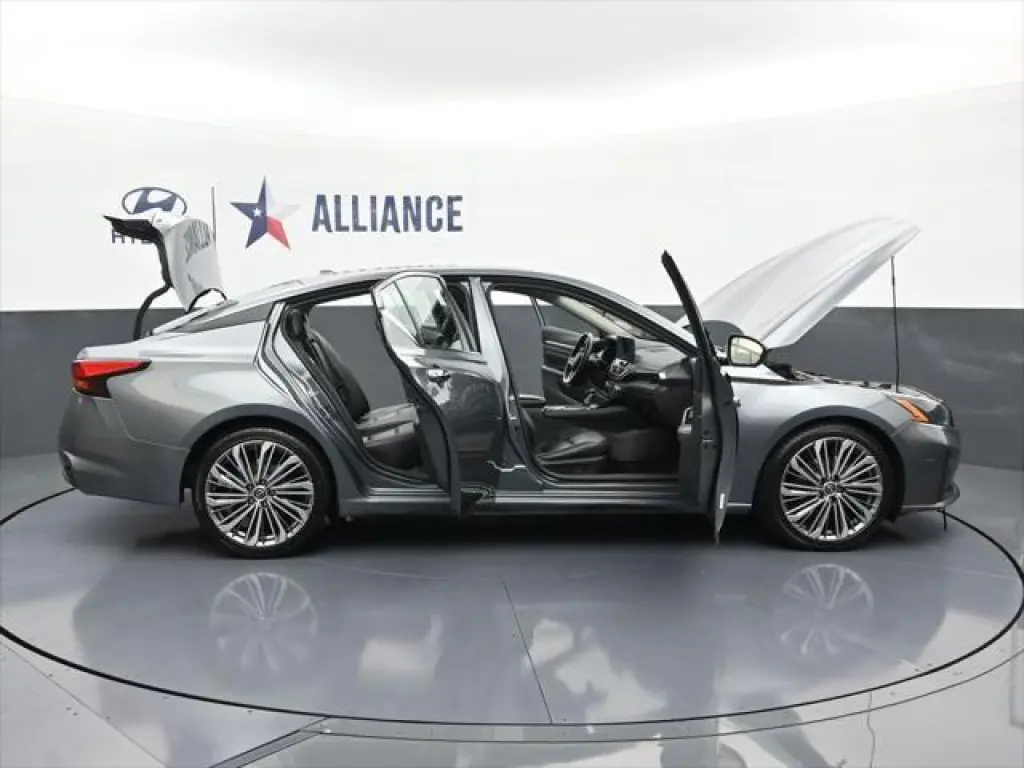 Nissan Altima 2023 2.5 SL 4dr Sedan