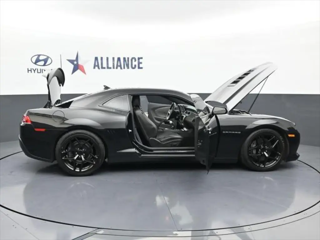 Chevrolet Camaro 2015 SS 2dr Coupe w/2SS