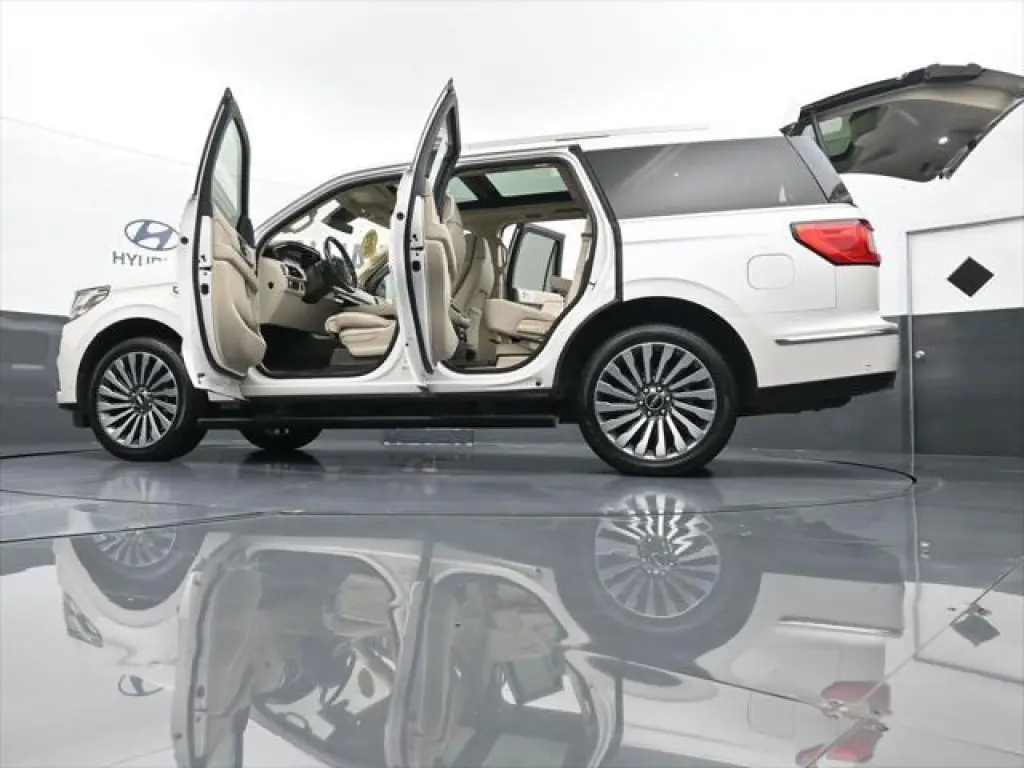 Lincoln Navigator 2019 4x4 Reserve 4dr SUV