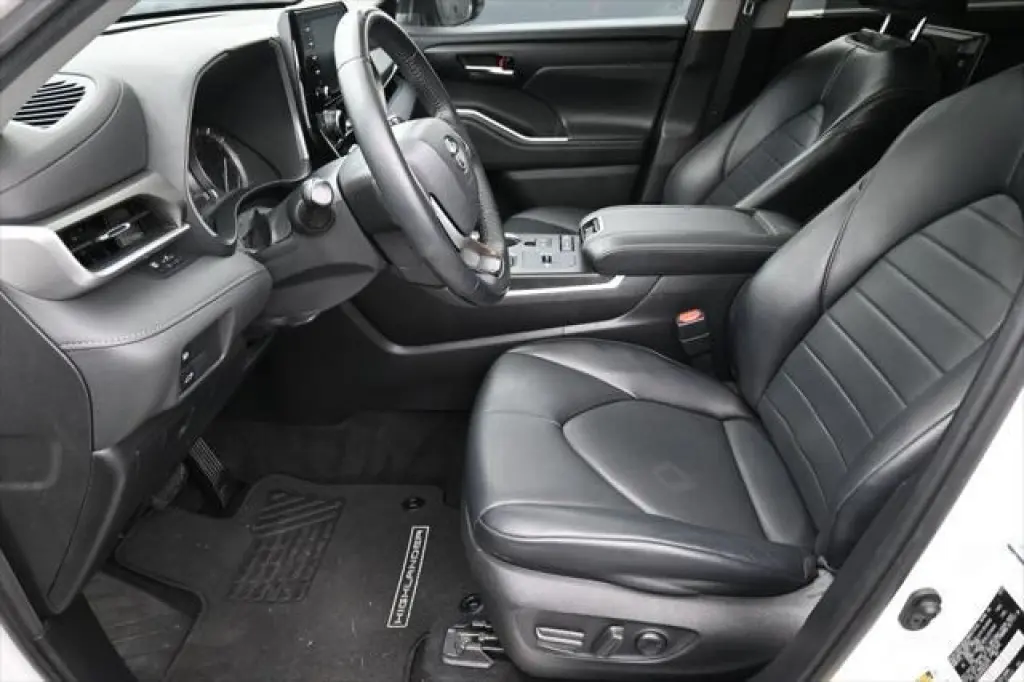 Toyota Highlander 2022 XLE 4dr SUV