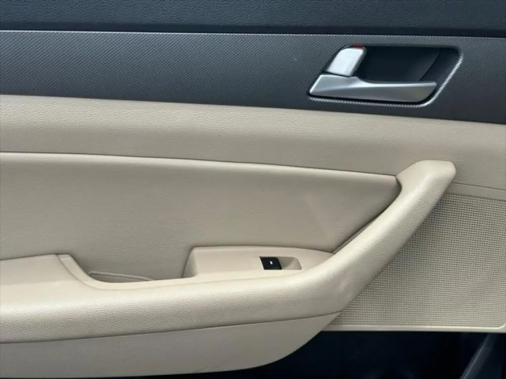 Hyundai SONATA Hybrid 2016 SE 4dr Sedan