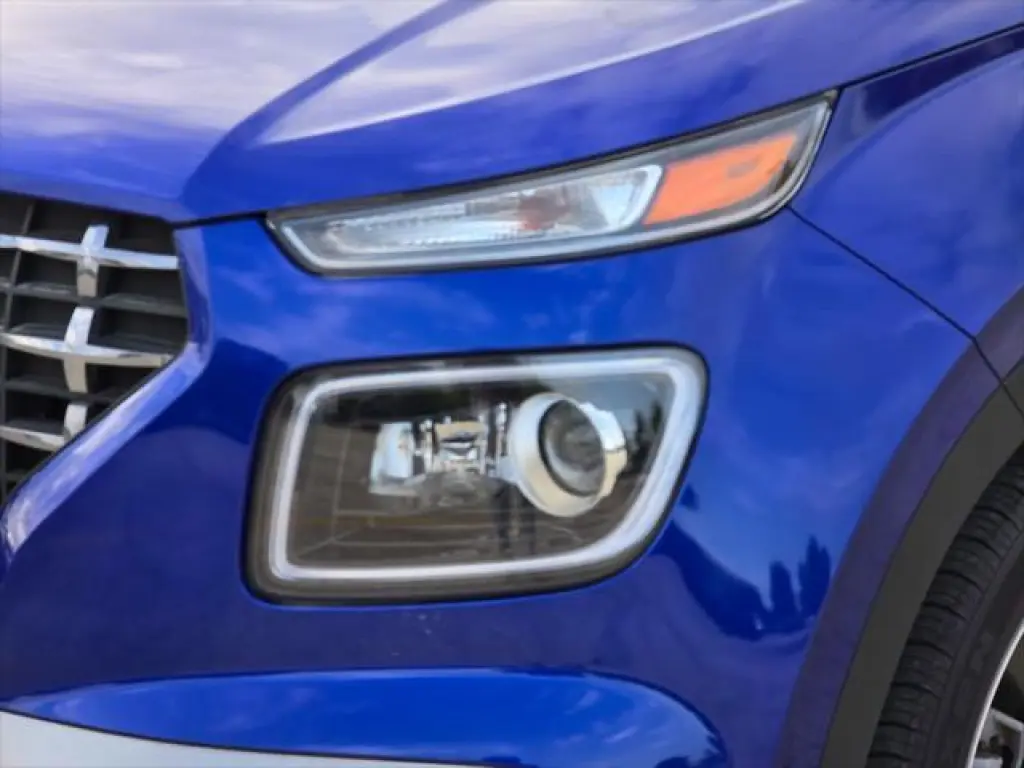Hyundai VENUE 2024 Limited 4dr Crossover