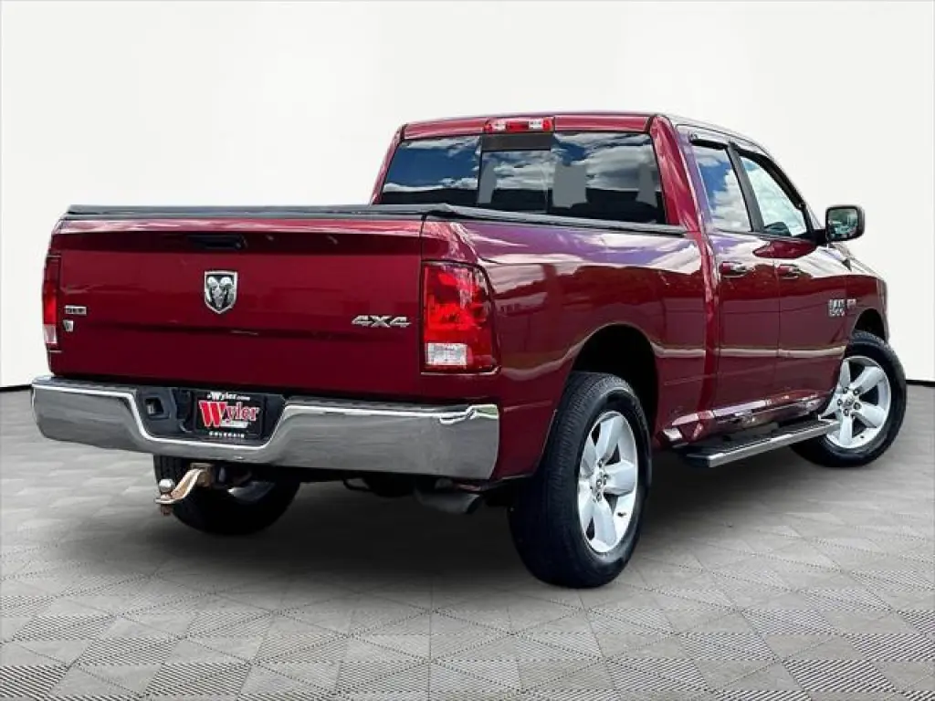 Ram 1500 2015 4x4 SLT 4dr Quad Cab 6.3 ft. SB Pickup
