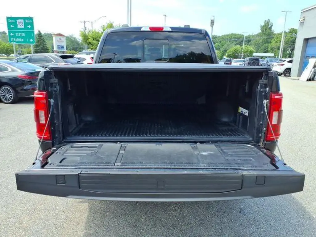 Ford F-150 2022 4x4 XL 4dr SuperCrew 5.5 ft. SB